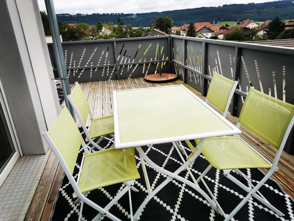 Superbe Appartement Neuf Avec Terrasse Orchamps-Vennes Eksteriør bilde